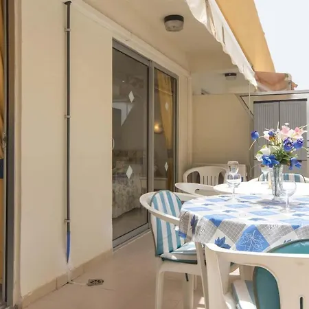 Santa Maria 65 - Two Bed Apartment *